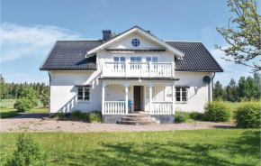 Two-Bedroom Holiday Home in Sodra Vi, Södra Vi
